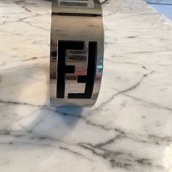 Authentic Fendi Watch - Picture 2 of 4